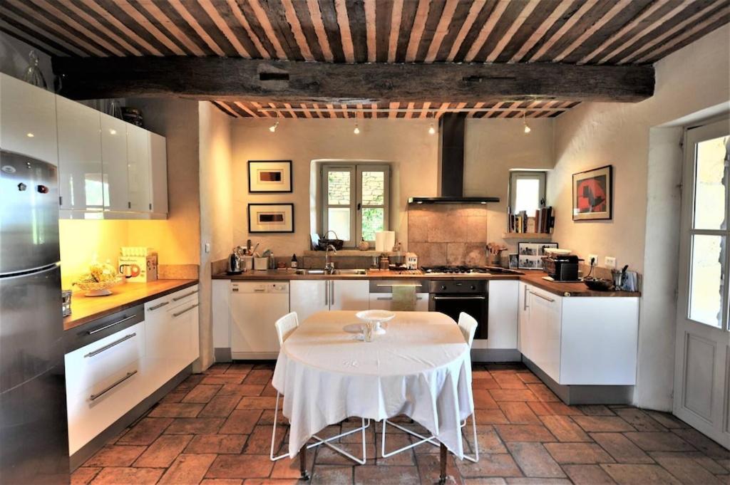 In Gordes, Facing The Entire Luberon Park A Beautiful 5 Bedrooms House Bagian luar foto