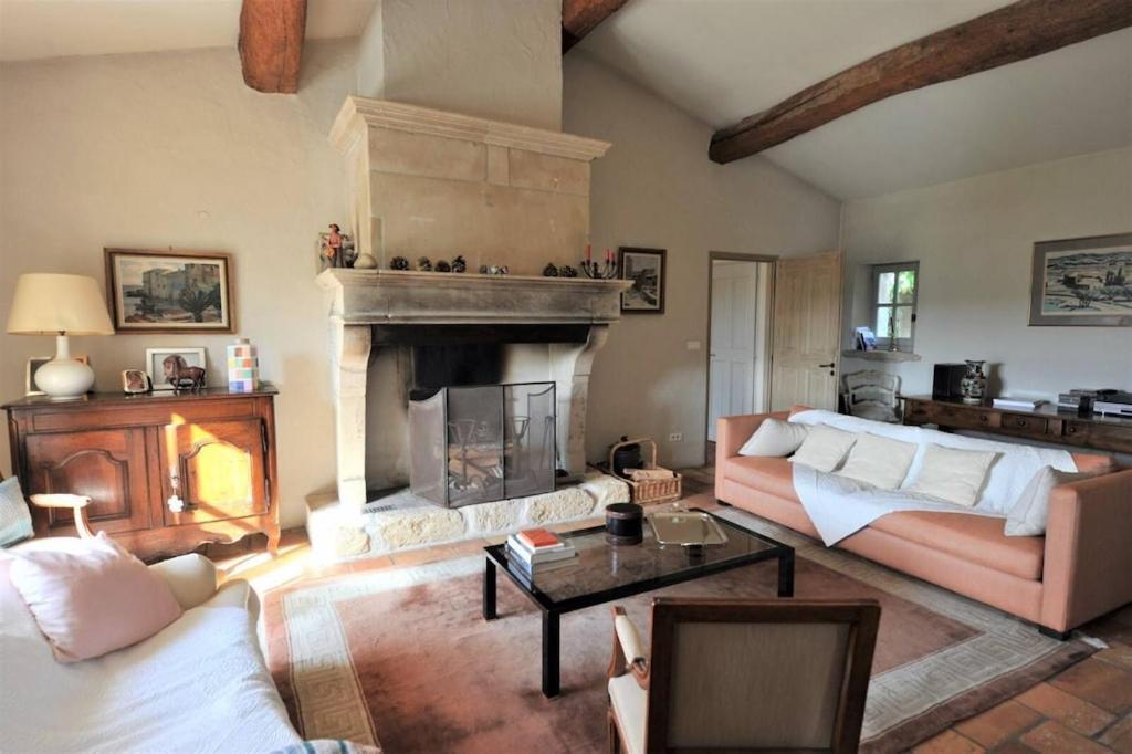 In Gordes, Facing The Entire Luberon Park A Beautiful 5 Bedrooms House Bagian luar foto