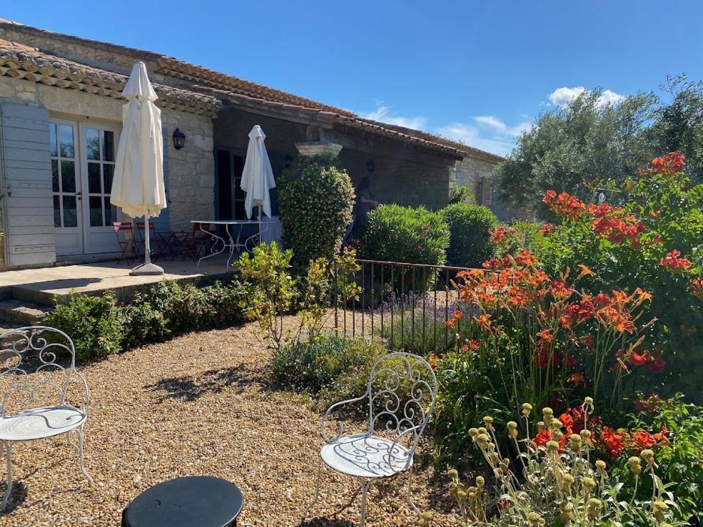 In Gordes, Facing The Entire Luberon Park A Beautiful 5 Bedrooms House Bagian luar foto
